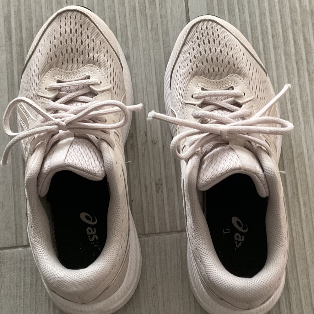 Oasics Sneakers Women